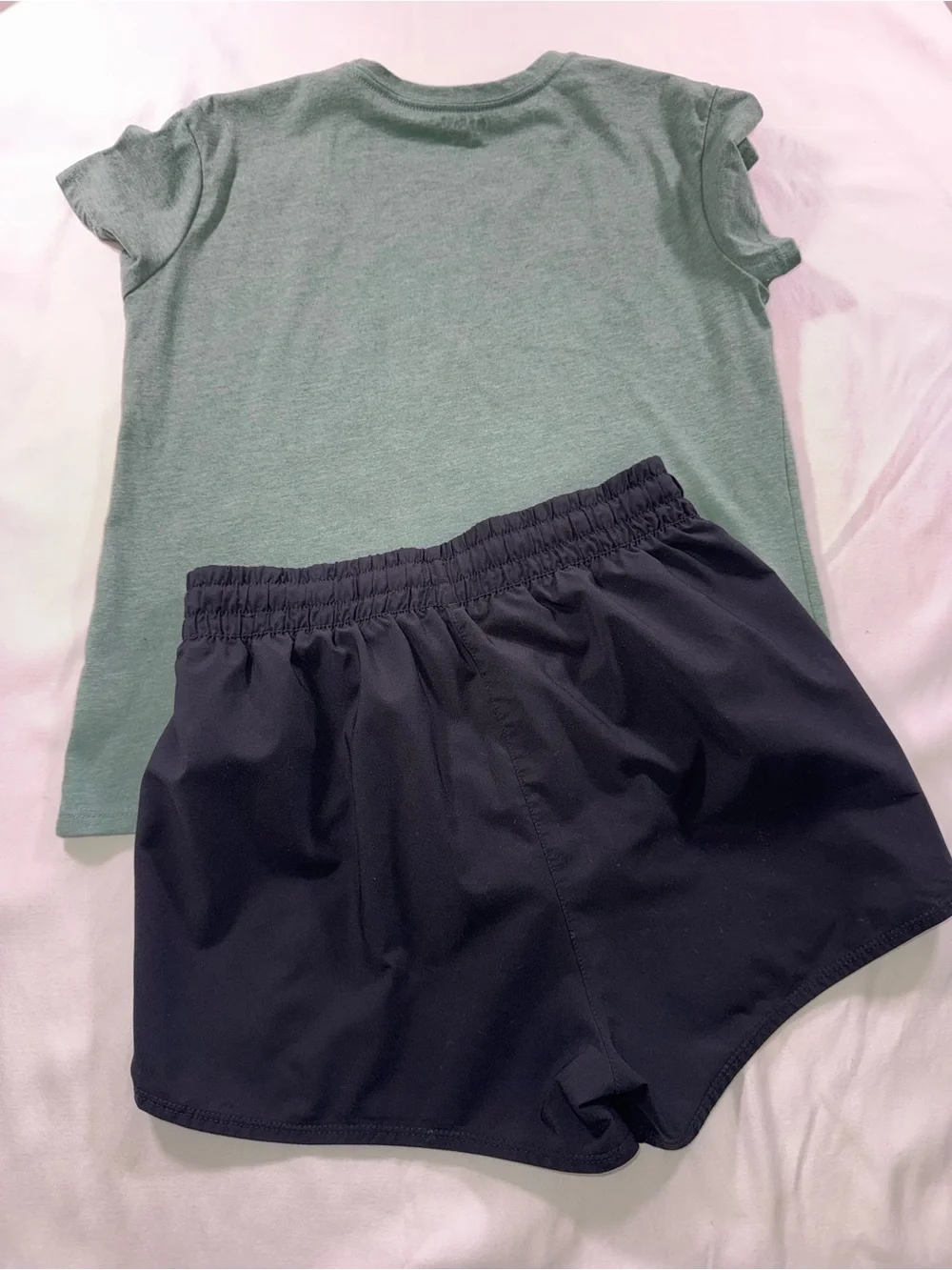 Nike Girls Black Athletic Shorts and graphic shirt. 2 pieces - Picture 3 of 4